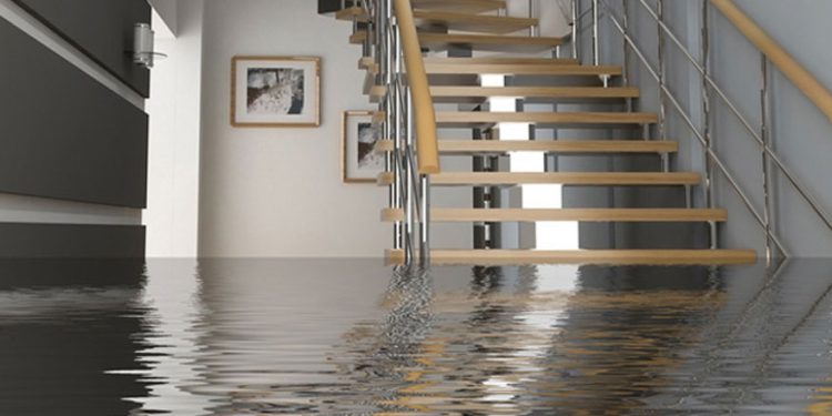 Fuite d’eau sous le carrelage : comment être indemnisé par l’assurance habitation ?