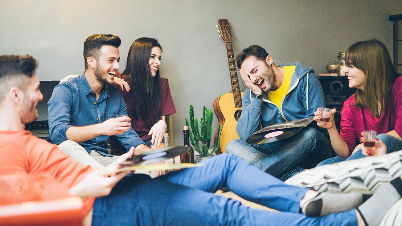 protégez votre foyer en colocation avec une assurance habitation adaptée. découvrez nos solutions sur mesure pour sécuriser vos biens et garantir votre tranquillité d'esprit. comparez les offres et choisissez la couverture idéale pour vivre en harmonie avec vos colocataires.