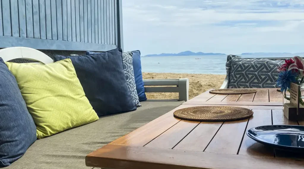 protégez votre résidence secondaire avec une assurance habitation adaptée. découvrez nos solutions complètes pour sécuriser votre bien, bénéficier d'une couverture optimale et profiter pleinement de vos moments de détente. obtenez un devis personnalisé dès aujourd'hui.