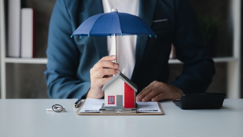 découvrez notre guide complet sur l'assurance locataire : conseils pratiques, astuces pour choisir la meilleure couverture et informations essentielles pour protéger votre logement contre les imprévus.