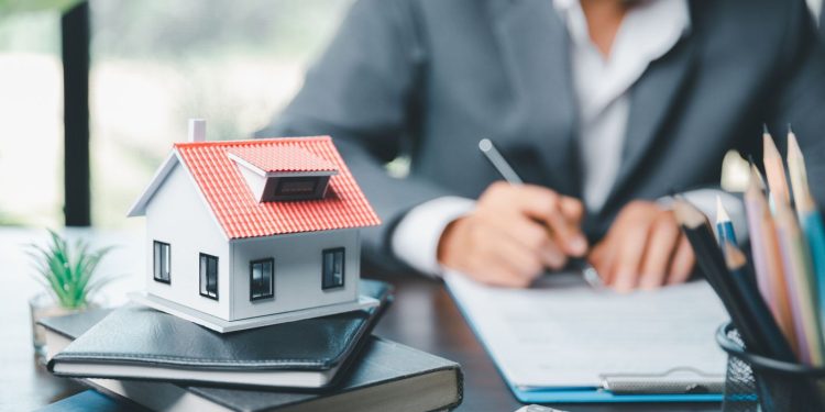 découvrez comment faire face à l'augmentation des tarifs de votre assurance habitation. explorez des conseils pratiques pour réduire vos primes, comparer les offres et choisir la couverture qui vous convient le mieux.