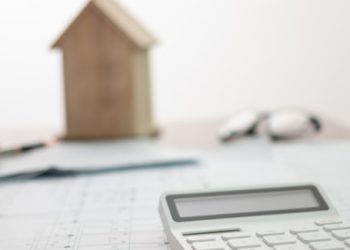 découvrez l'assurance maison inoccupée pour protéger votre résidence vide contre les risques et dommages durant son inoccupation.