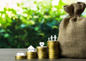 découvrez comment planifier efficacement vos assurances avec un budget de 100 000€ pour protéger vos biens et sécuriser votre avenir.