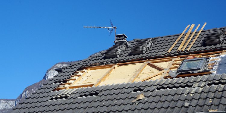 découvrez le budget mensuel de djibril, charpentier à pau, et comment il gère ses dépenses professionnelles et personnelles.