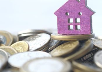 Pourquoi l’assurance habitation pourrait voir ses prix doubler voire tripler d’ici 2050 : analyse des tendances à venir